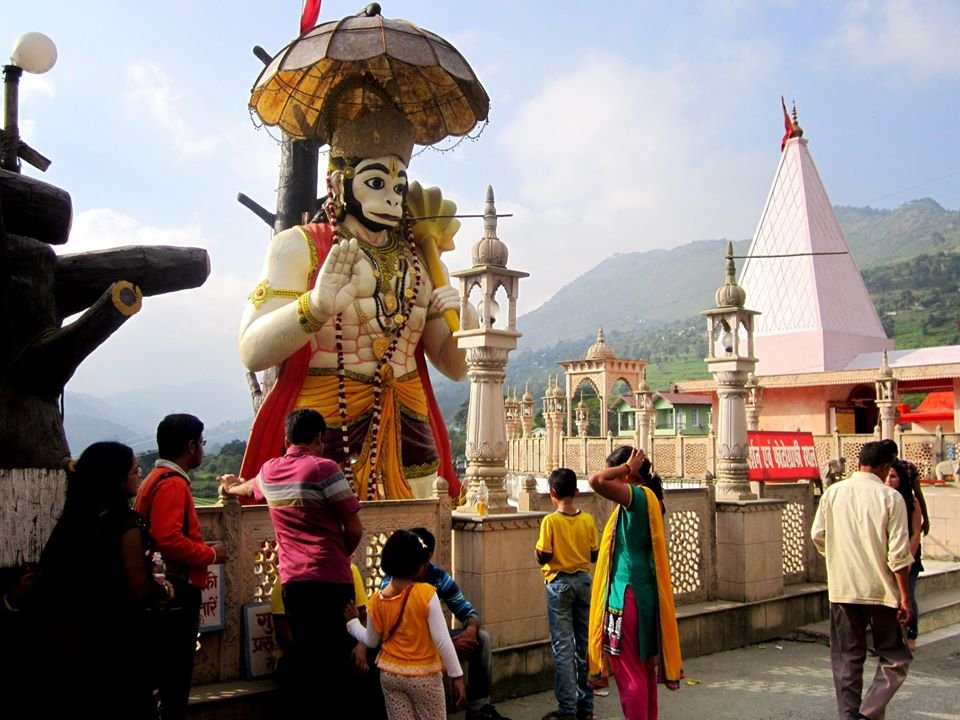 hanuman-garhi-nainital-featured hanuman-garhi-nainital-featured